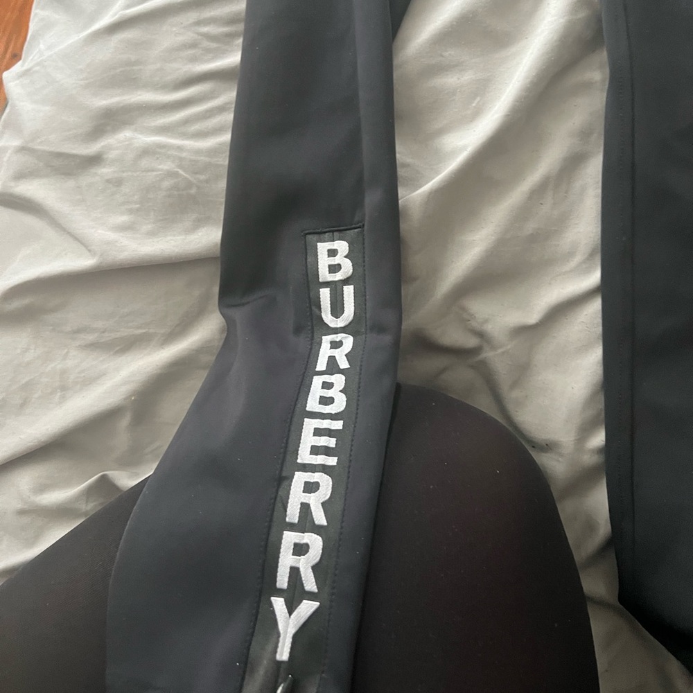 *****SOLD****Burberry legging